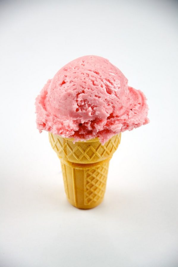 Strawberry+Ice+Cream+Cone