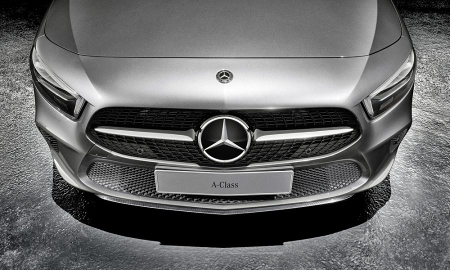 Mercedes-Benz+Sport+Equipment+A-Klasse%3A+Frontsch%C3%BCrzenspoilerlippe+in+Carbon-Style+%0A%0AMercedes-Benz+Sport+Equipment+for+A-Class%3A+Front+apron+spoiler+lip+in+Carbon-Style